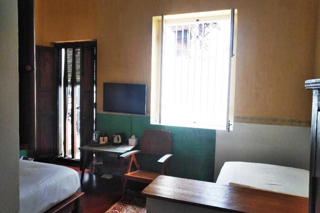 Ren I Tang Heritage Inn George Town Exteriör bild